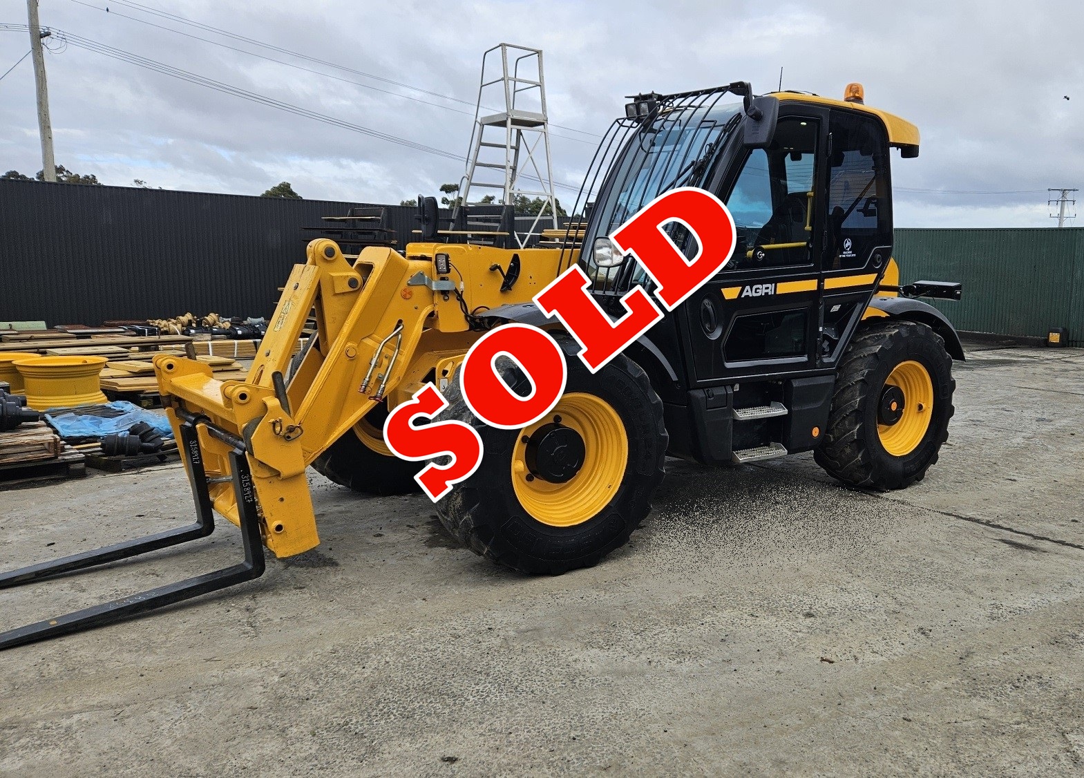 2020 JCB 532-70 Farm Special telehandler
